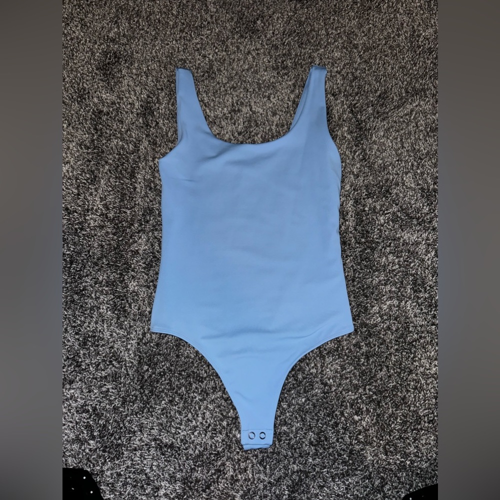 Express Body Contour Scoop Neck Bodysuit